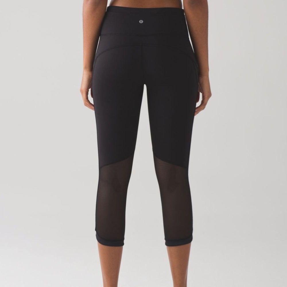 lululemon 21” hit it crop